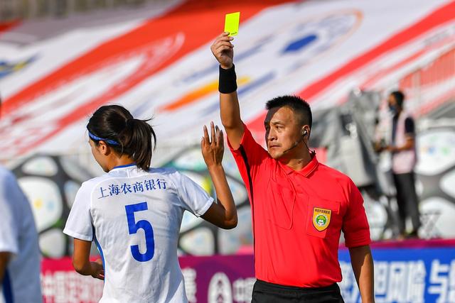 曝广州男篮将陈盈骏和祝铭震摆上货架