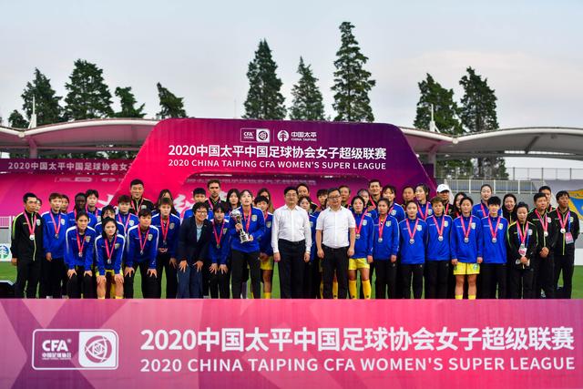 郑薇留在现场侦查决赛对手 日本23分大胜韩国